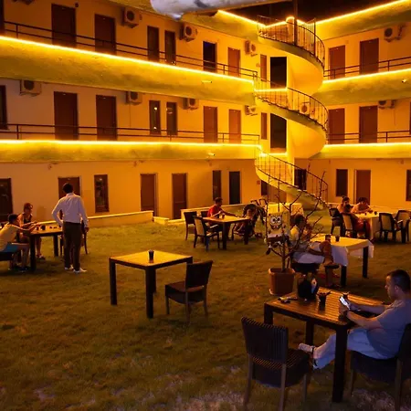 Hotel Grand Atlas *